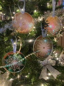 Small Shiny Ornament Set